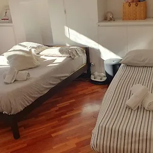 Appartement Charming Design Into Navigli District, Milan
